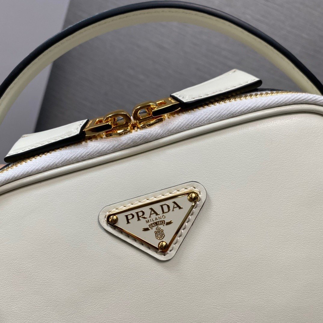 Prada Bag - Image 5