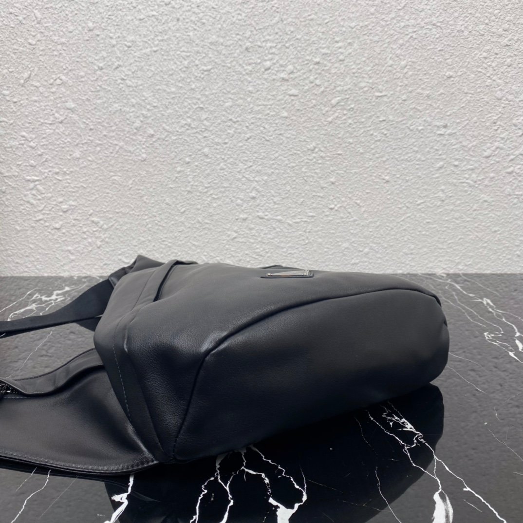 Prada Bag - Image 5