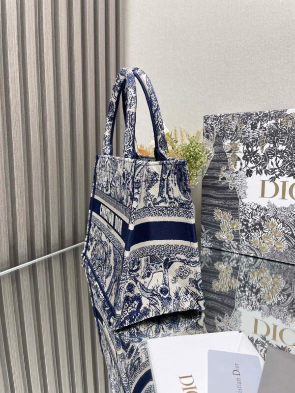 DIOR - Image 5