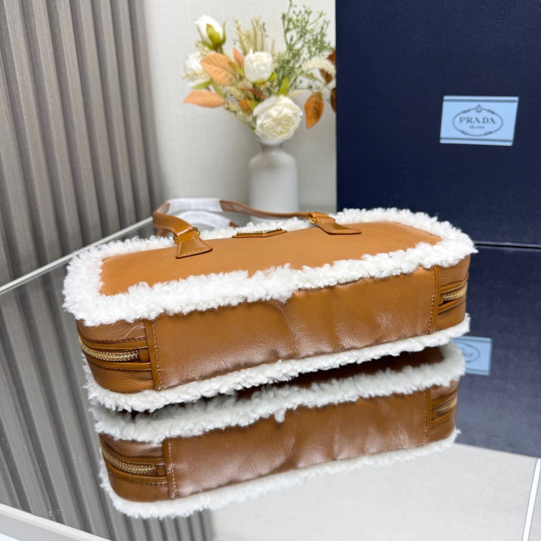 Prada Bag - Image 5
