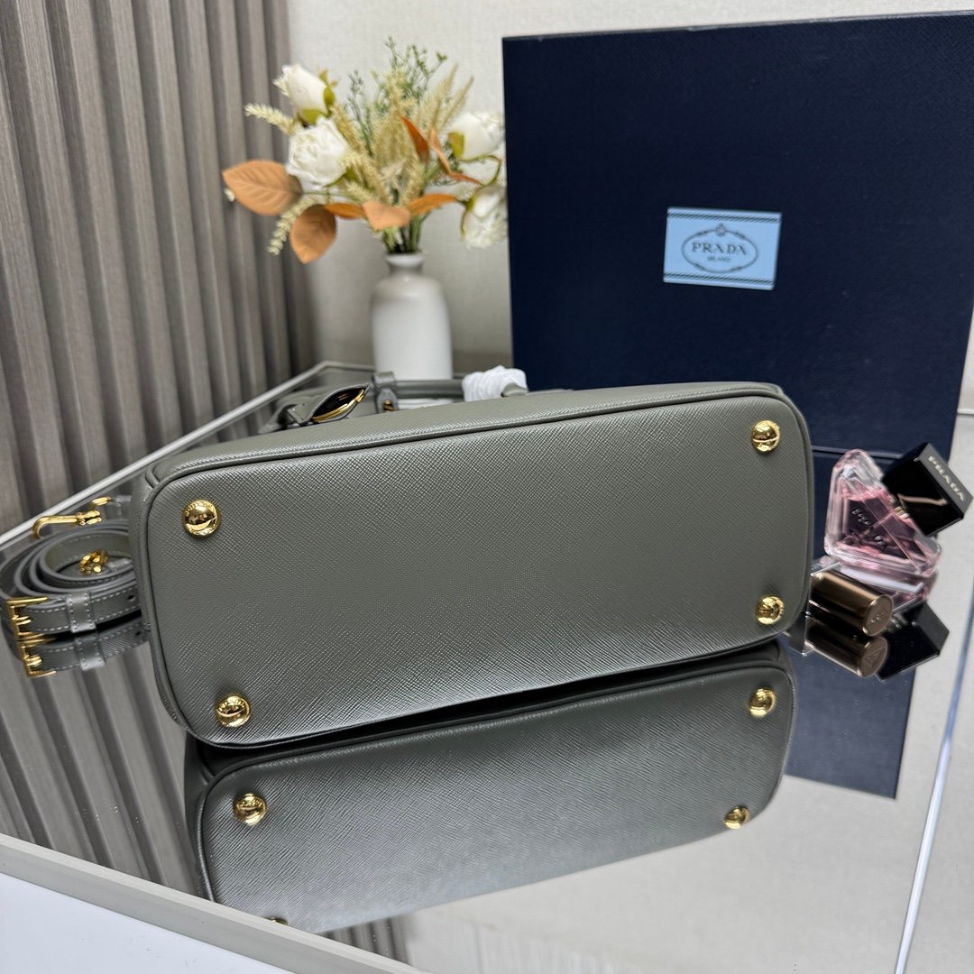 Prada Bag - Image 5