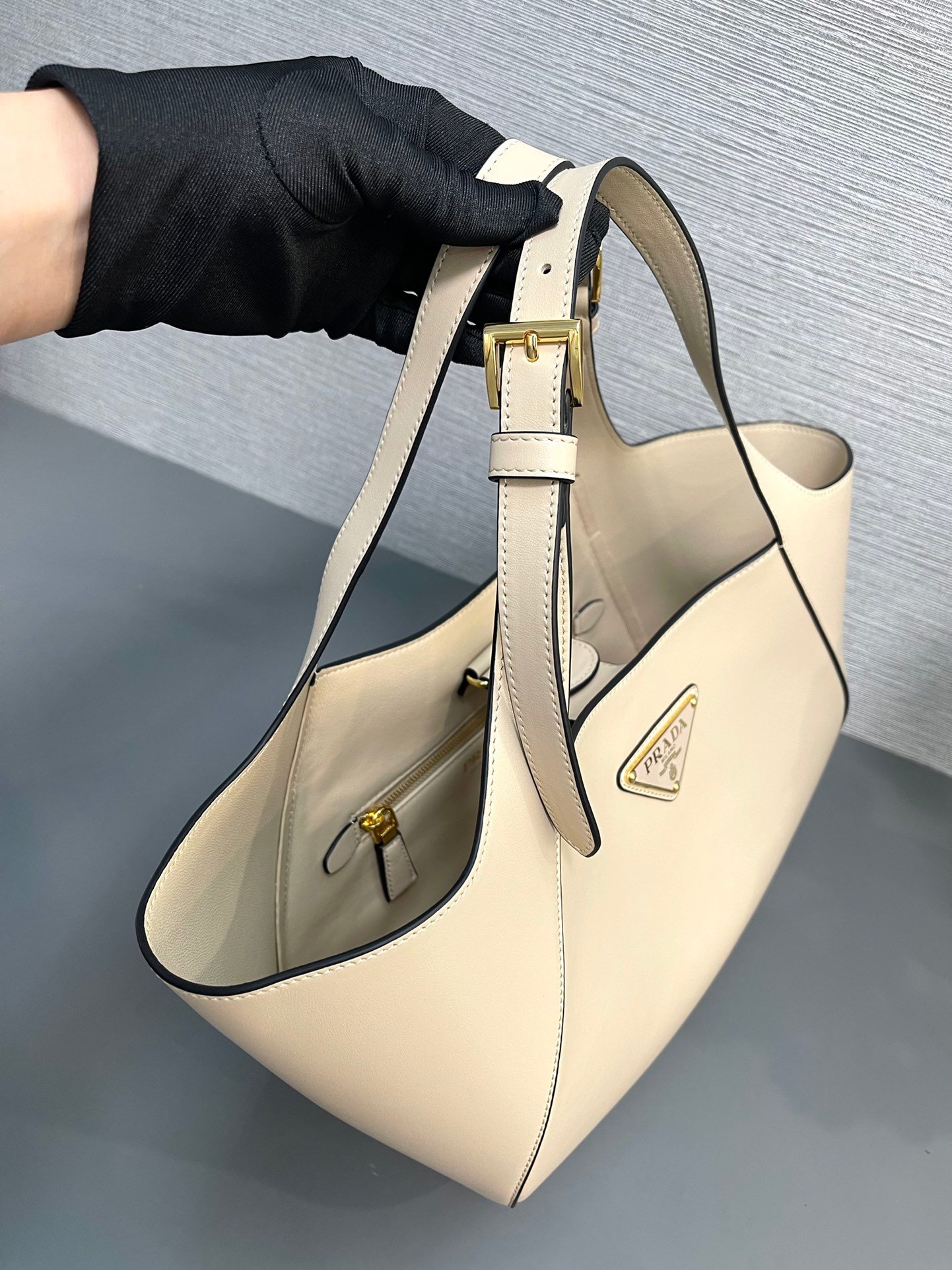 Prada Bag - Image 5