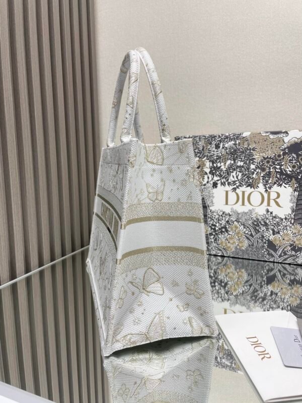 DIOR - Image 5