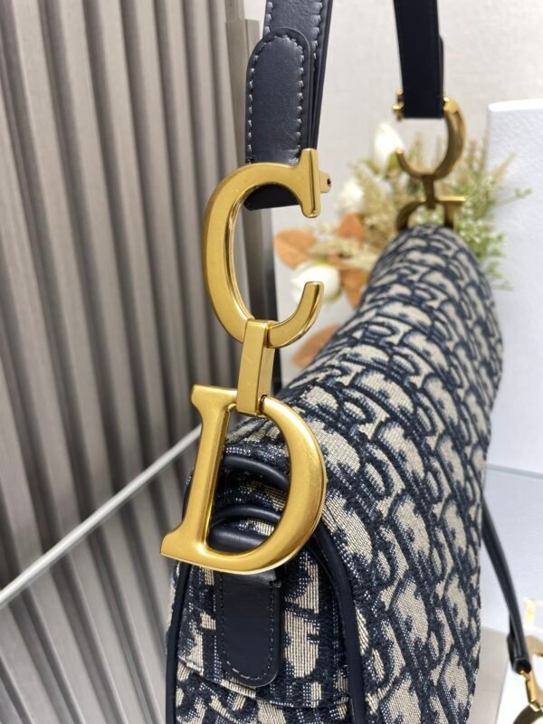 DIOR - Image 5
