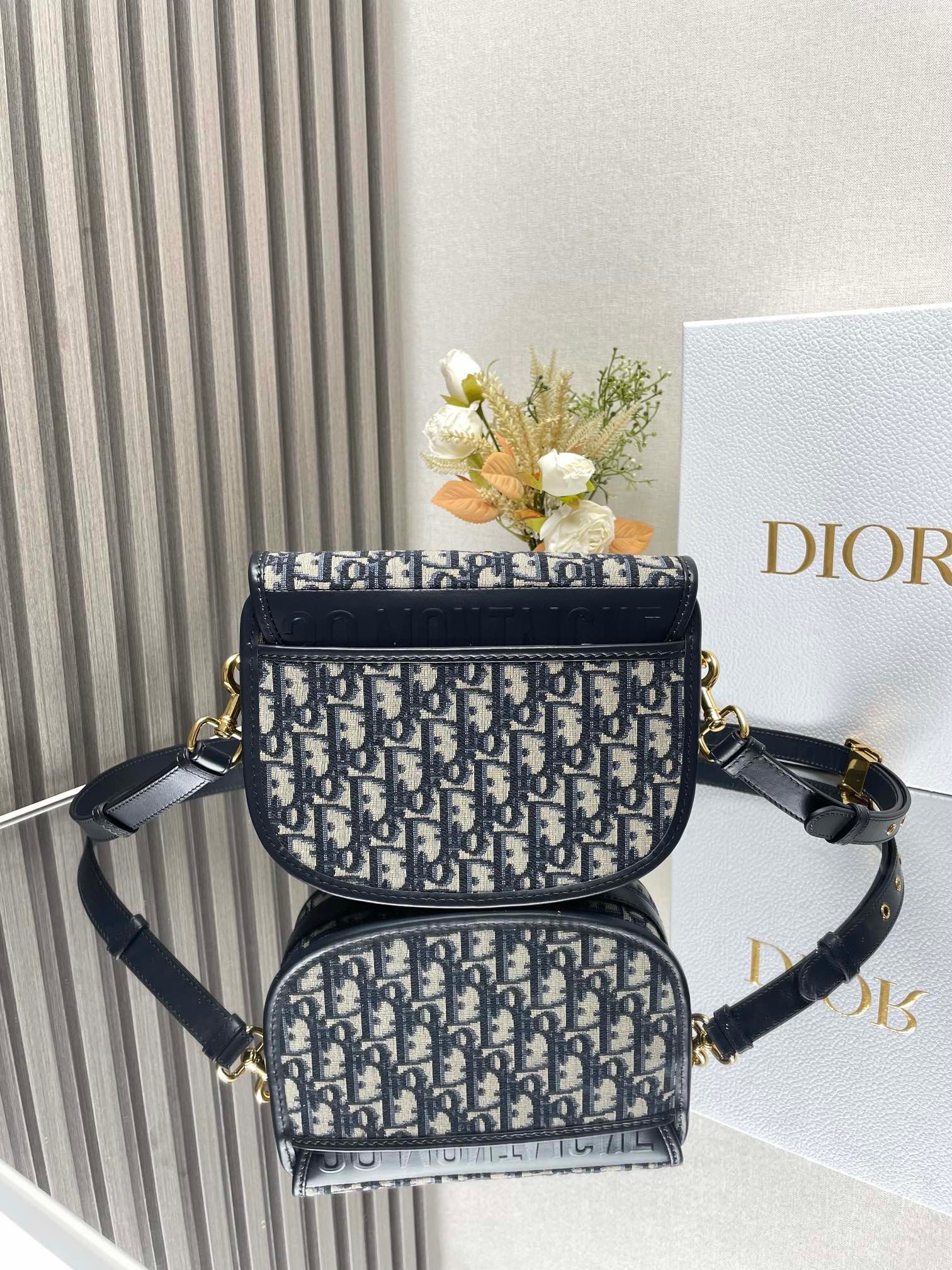 DIOR - Image 5