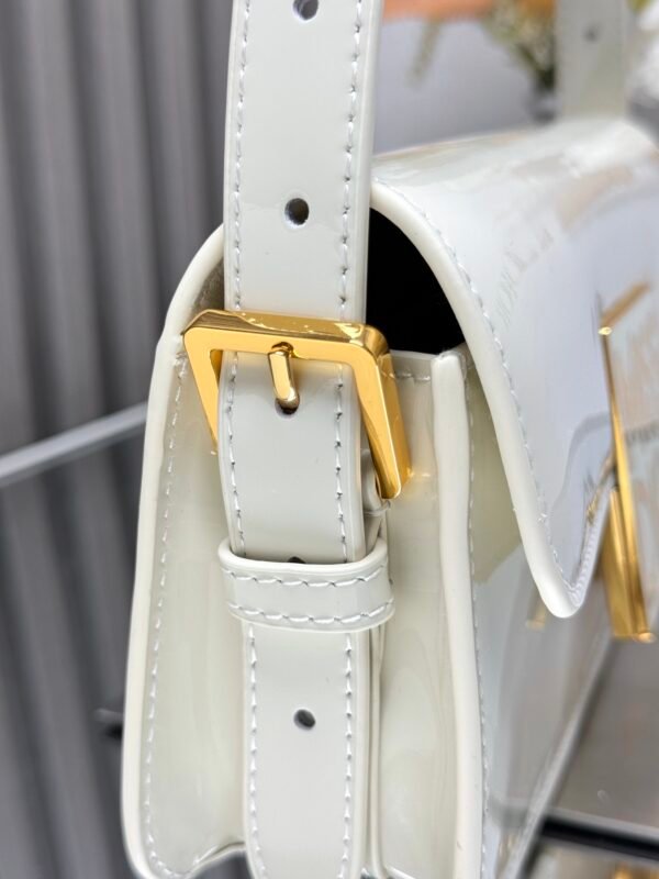 DIOR - Image 5
