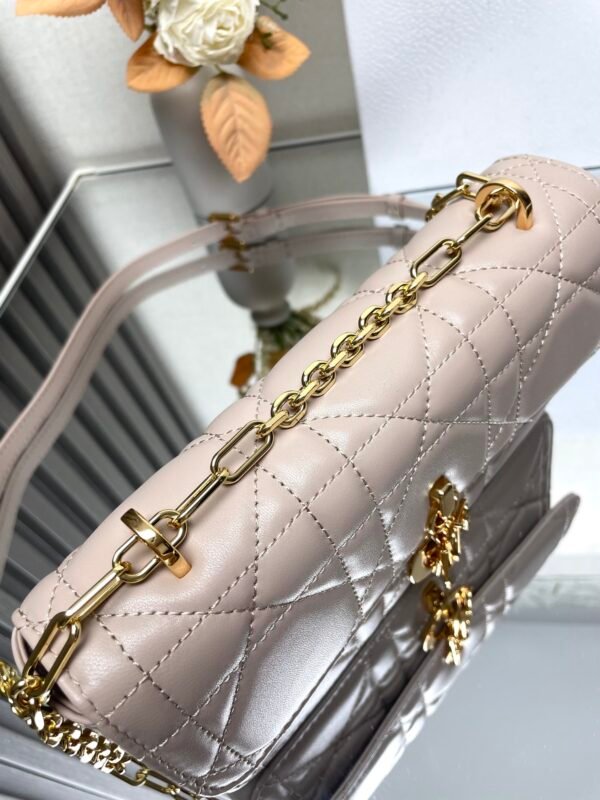 DIOR - Image 5