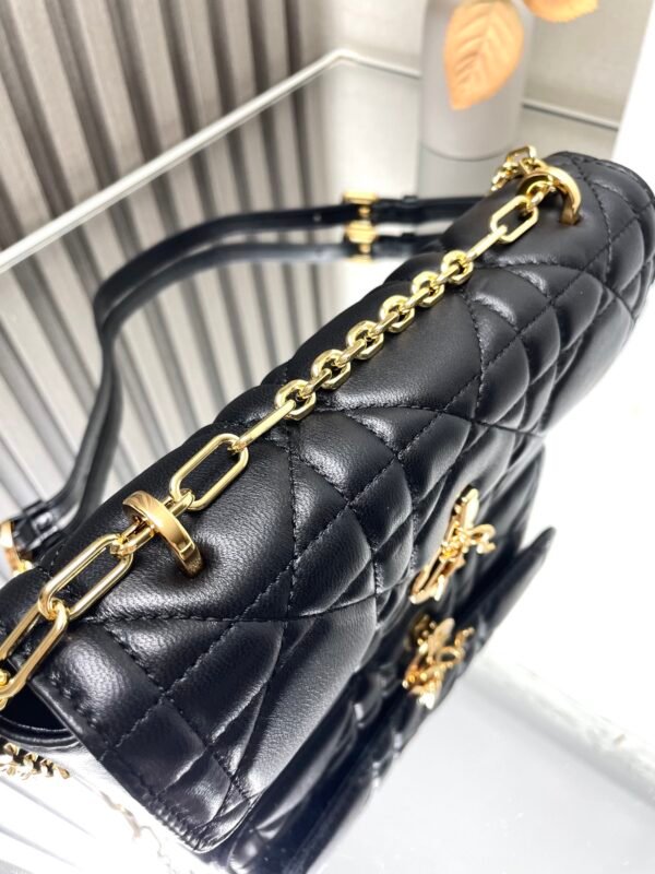 DIOR - Image 5