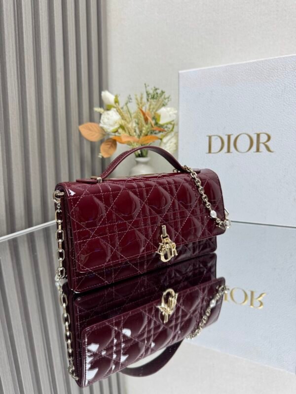 DIOR - Image 5