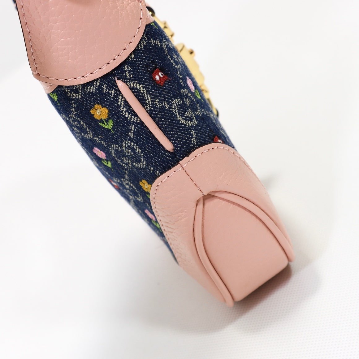 GUCCI 637092 - Image 6