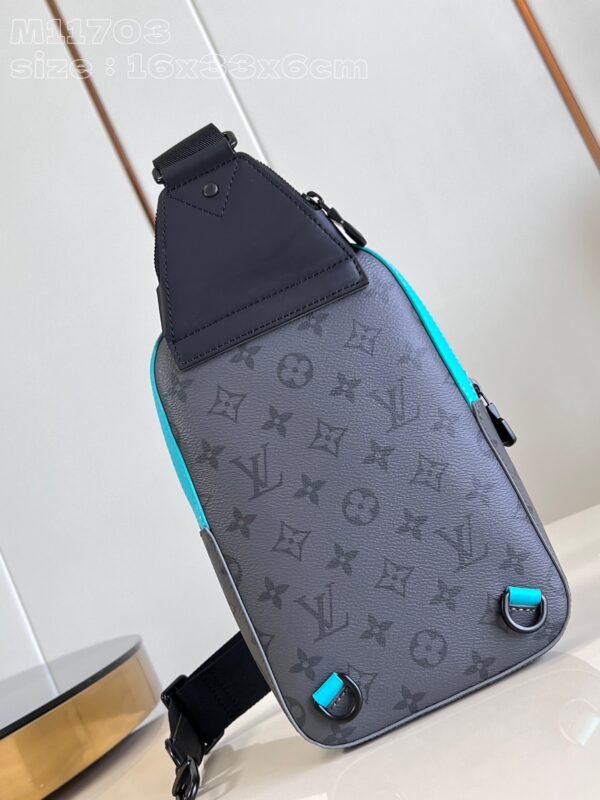 LV  M11703 - Image 5