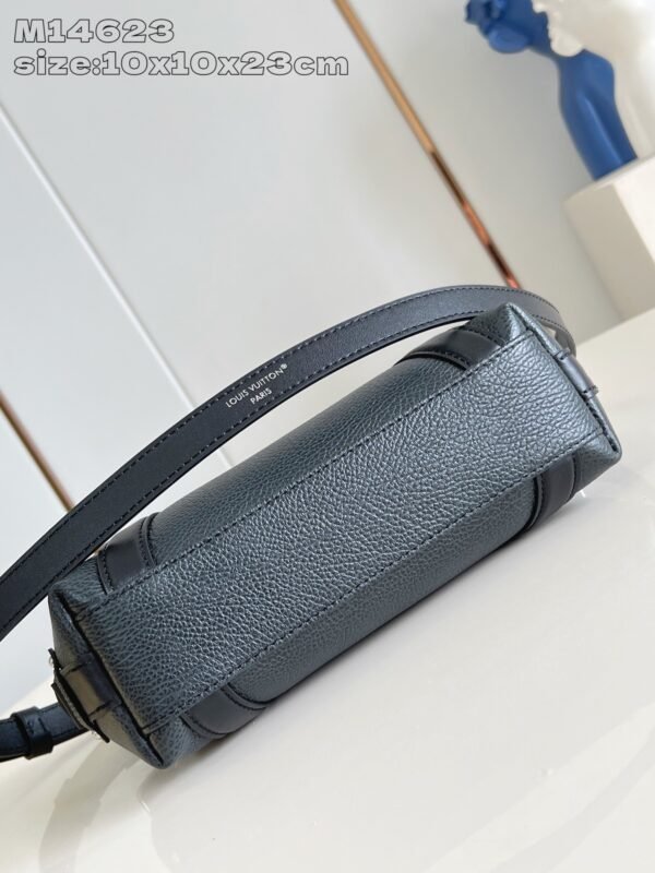 LV  M14623 - Image 6