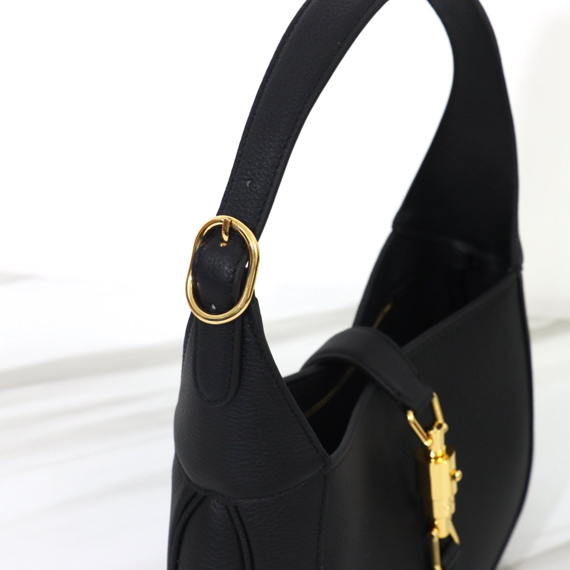 GUCCI 636709 - Image 6