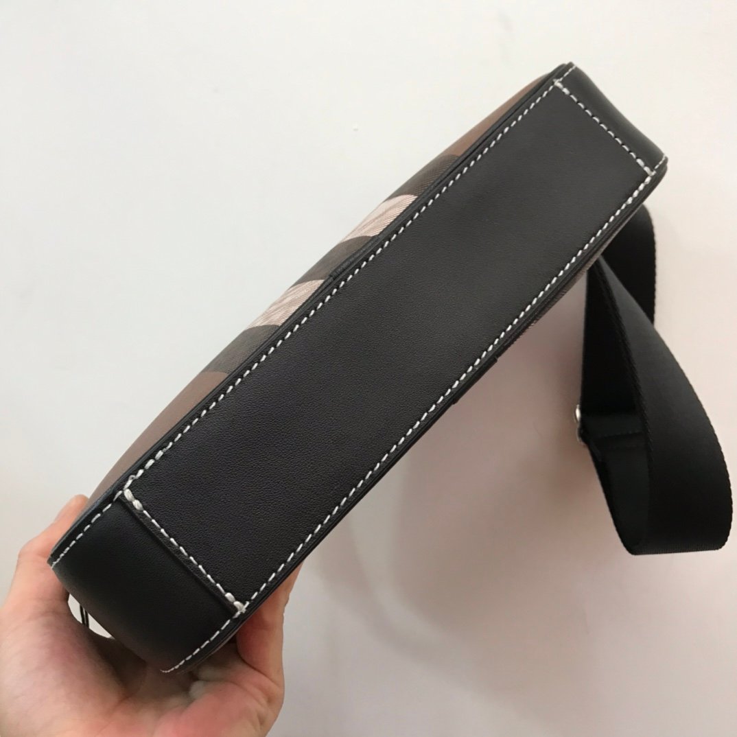 Burberry Bag - Image 6