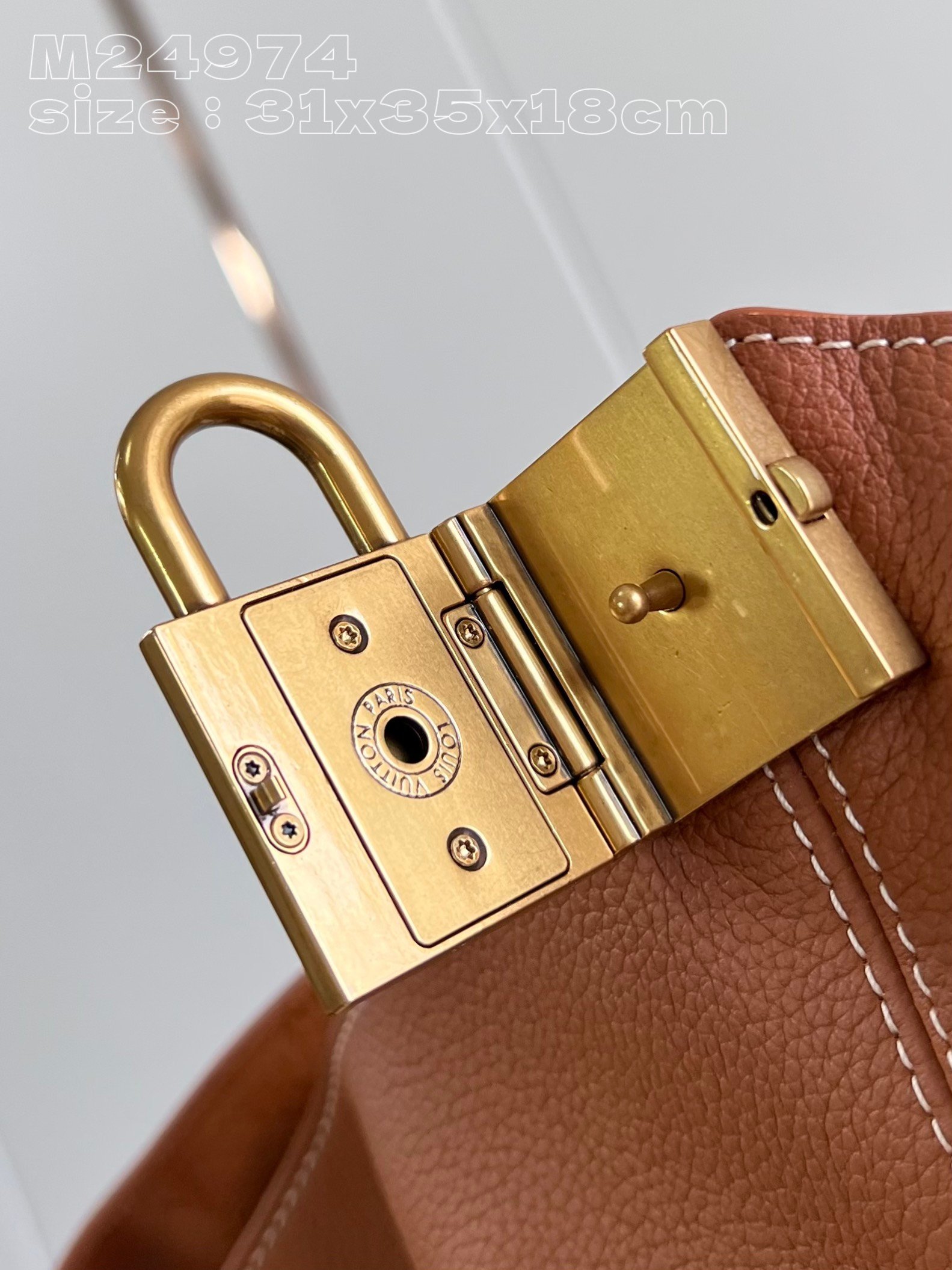 LV M24974 - Image 6