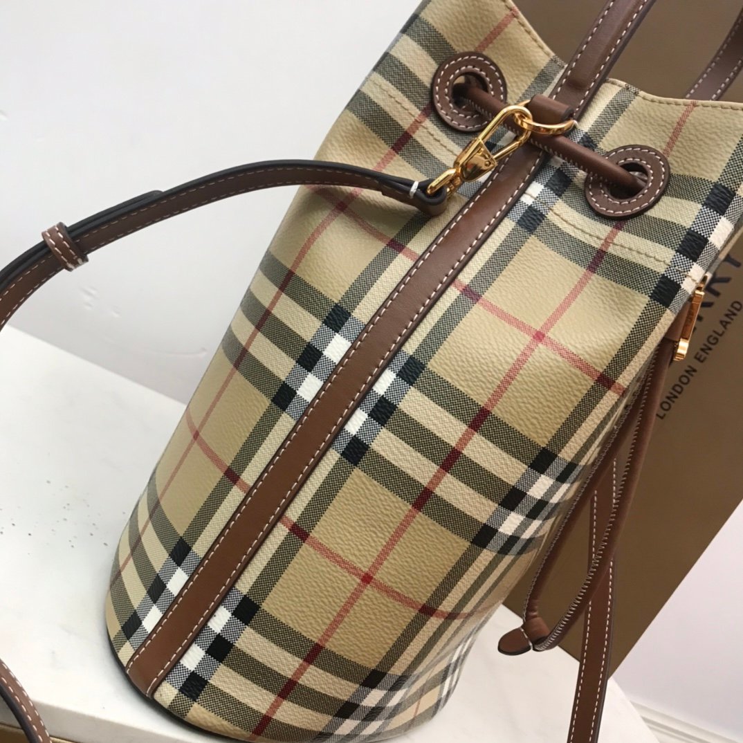 Burberry Bag - Image 6