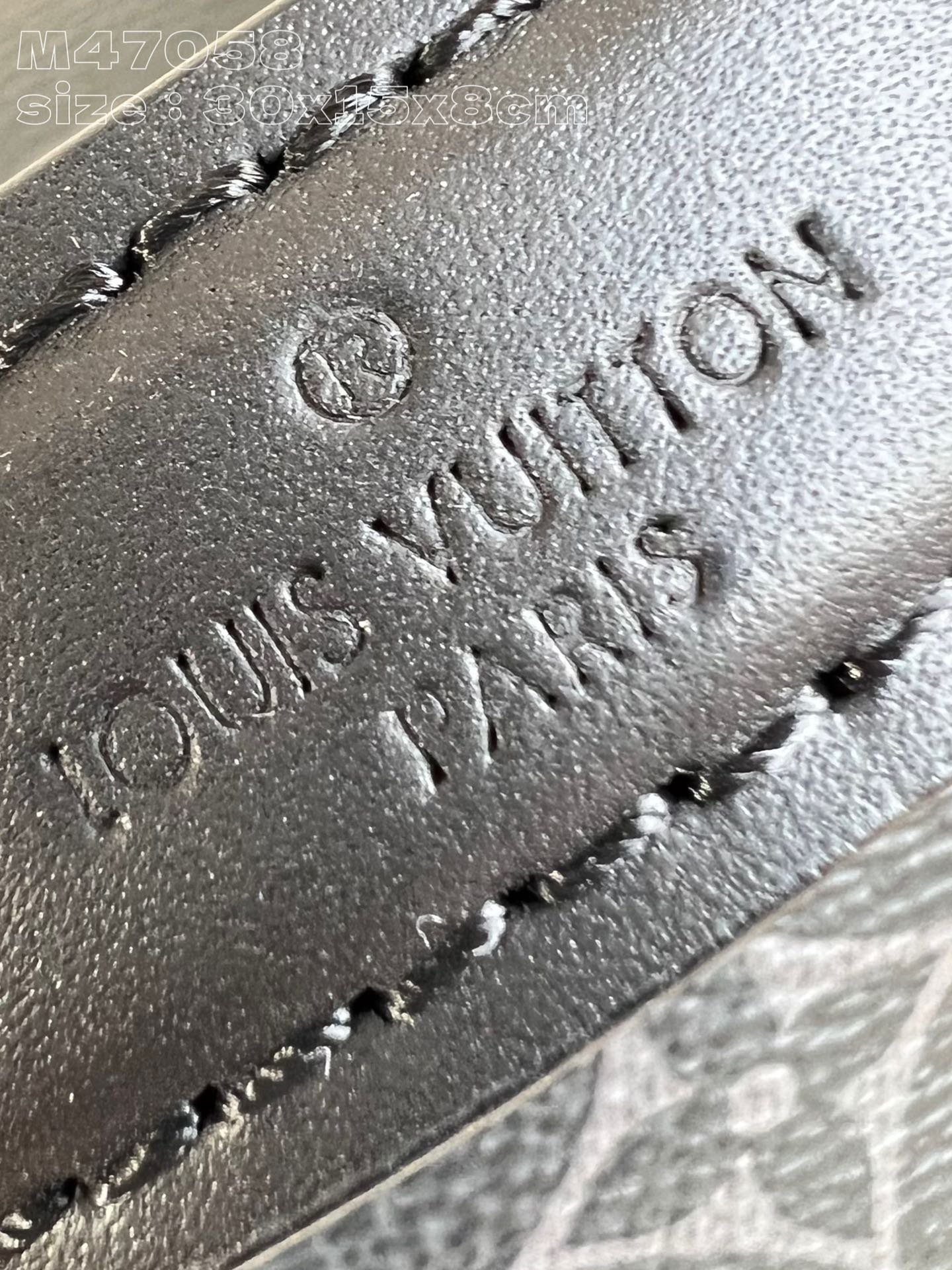 LV M47058 - Image 6