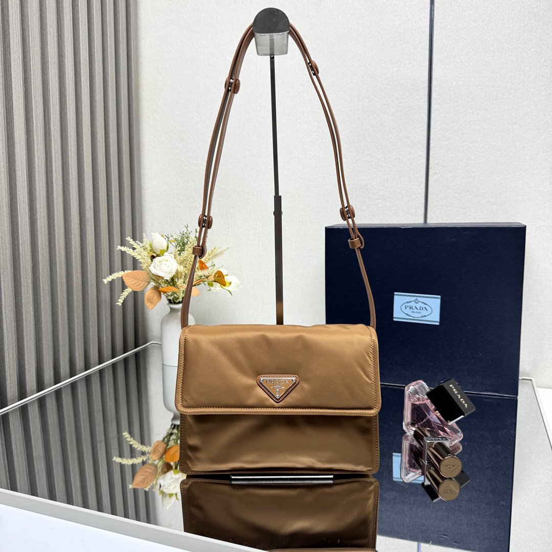 Prada Bag - Image 6