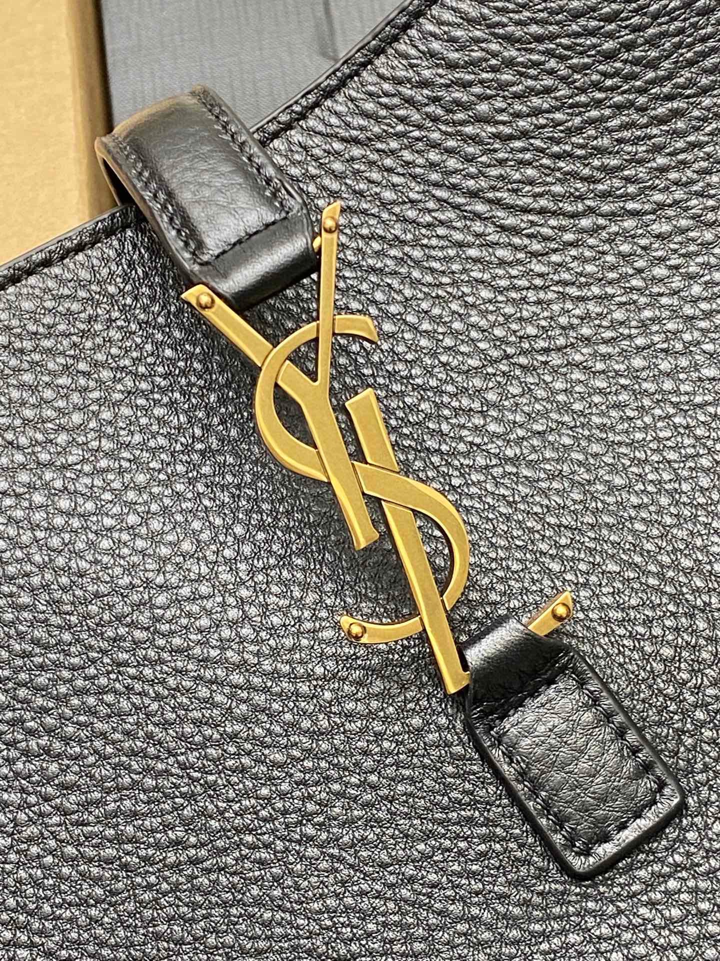 YSL 763435 - Image 6