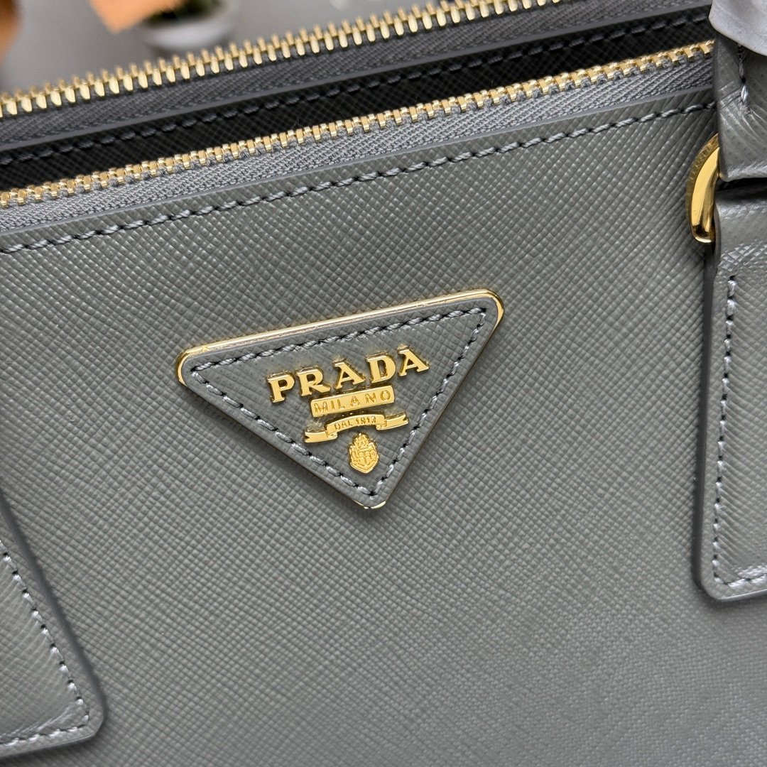 Prada Bag - Image 6
