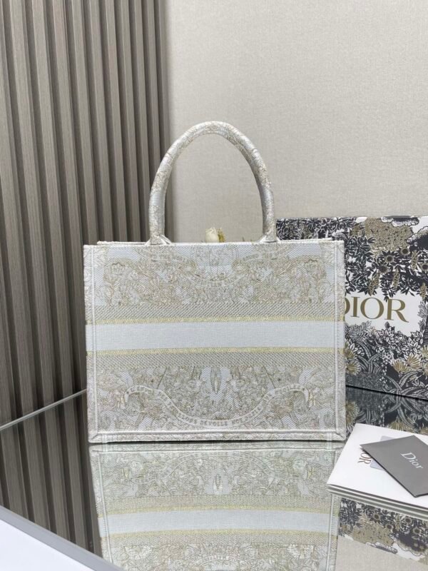 DIOR - Image 6