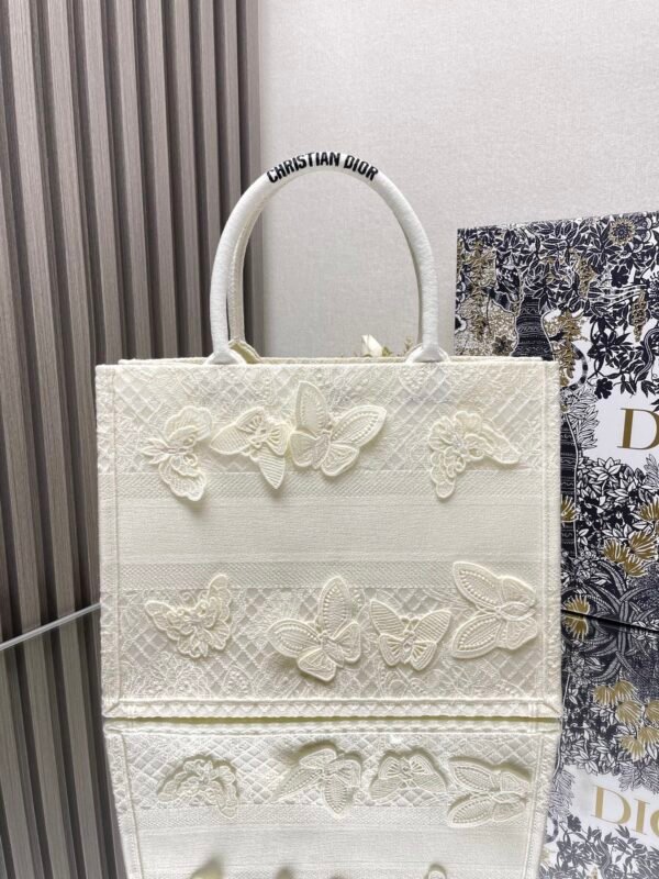 DIOR - Image 6