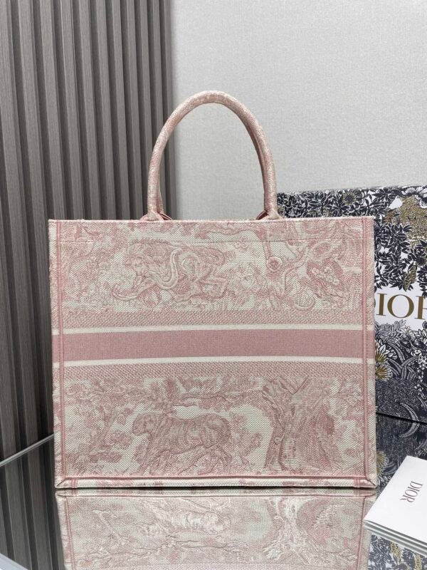 DIOR - Image 6