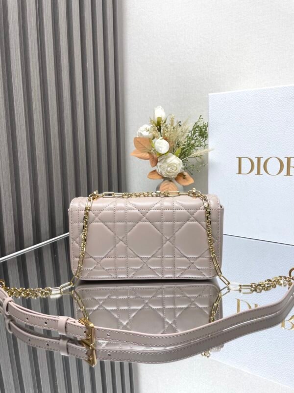 DIOR - Image 6