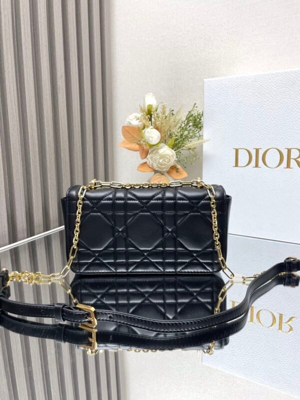 DIOR - Image 6