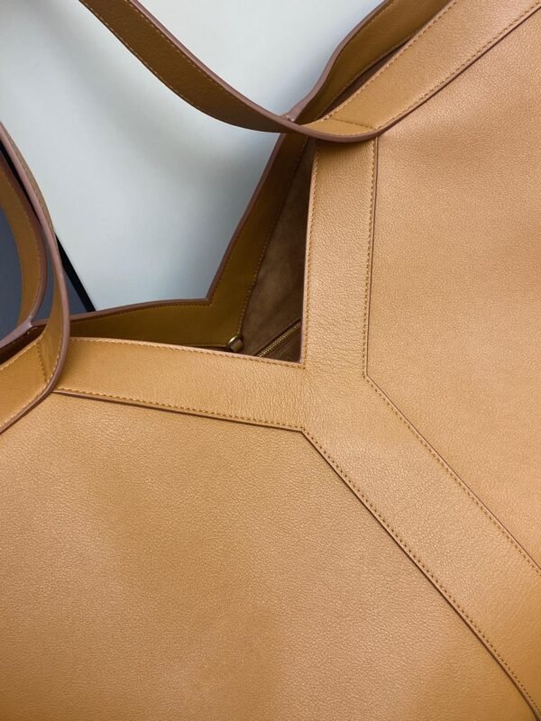 YSL 817602 - Image 6