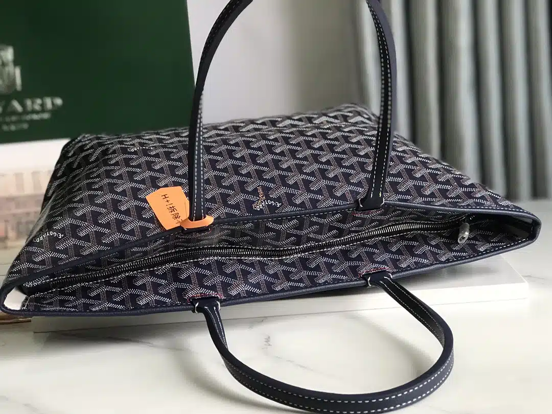 Goyard  Bag - Image 6
