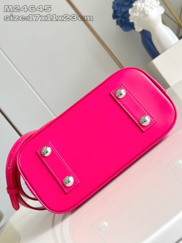 LV  M24645 - Image 6