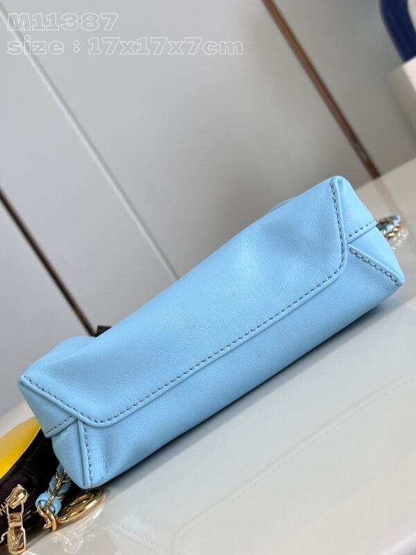 LV  M11387 - Image 6