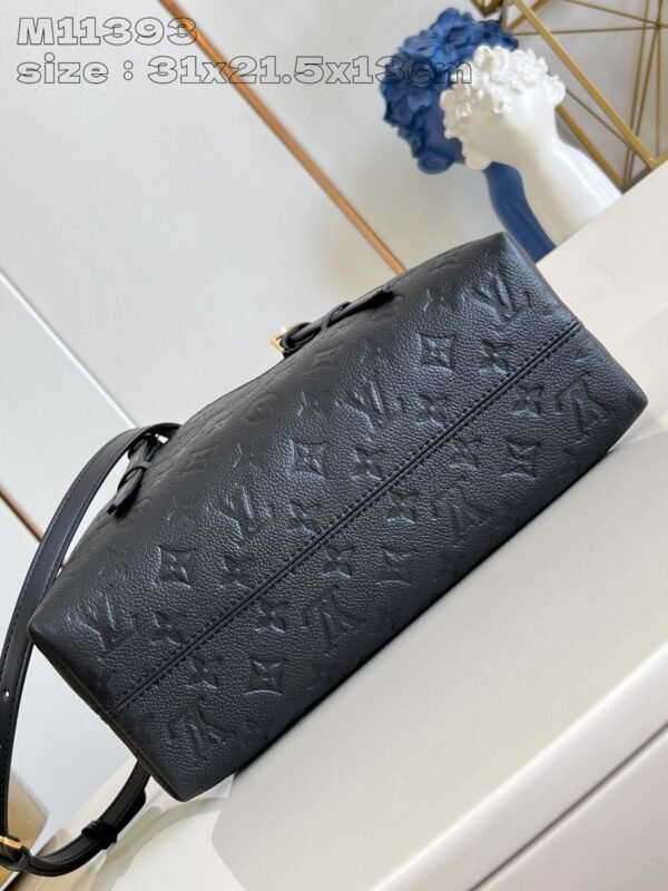 LV  M11393 - Image 7