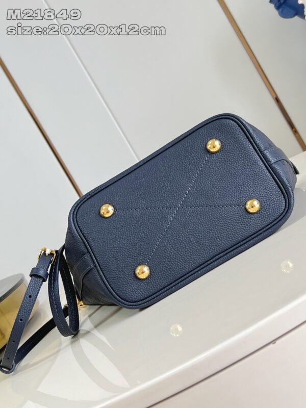 LV  M21849 - Image 7