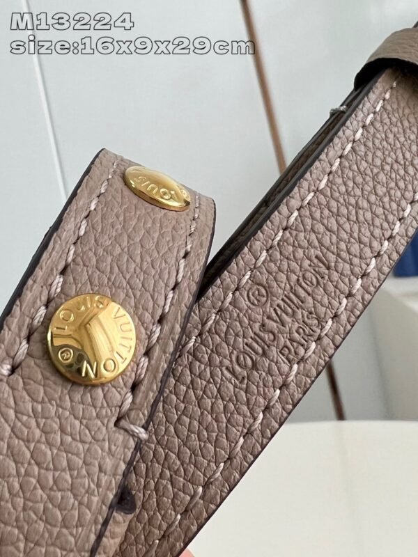 LV  M13224 - Image 7