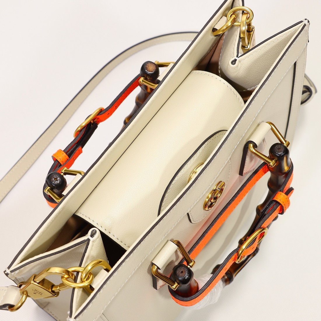 GUCCI 660195 - Image 7