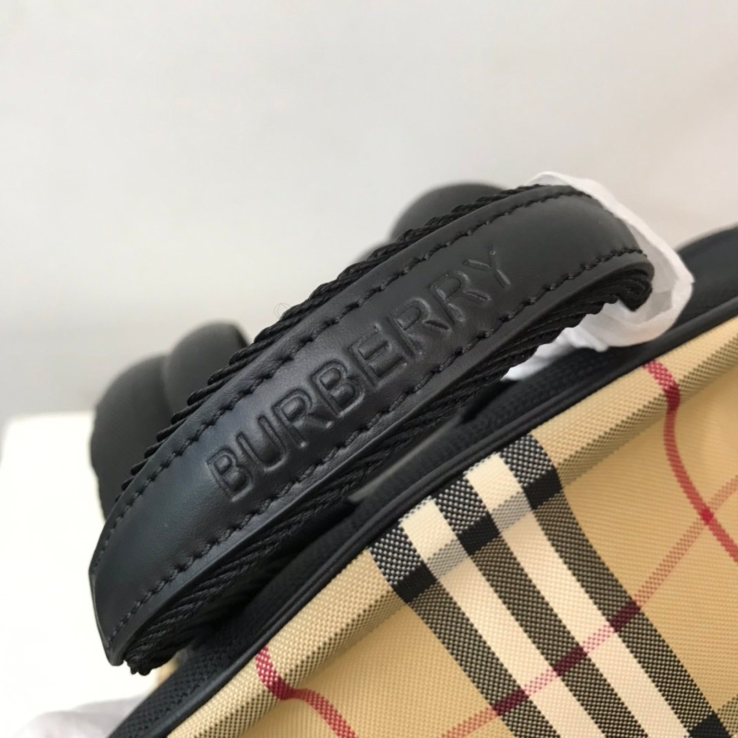 Burberry Bag - Image 7