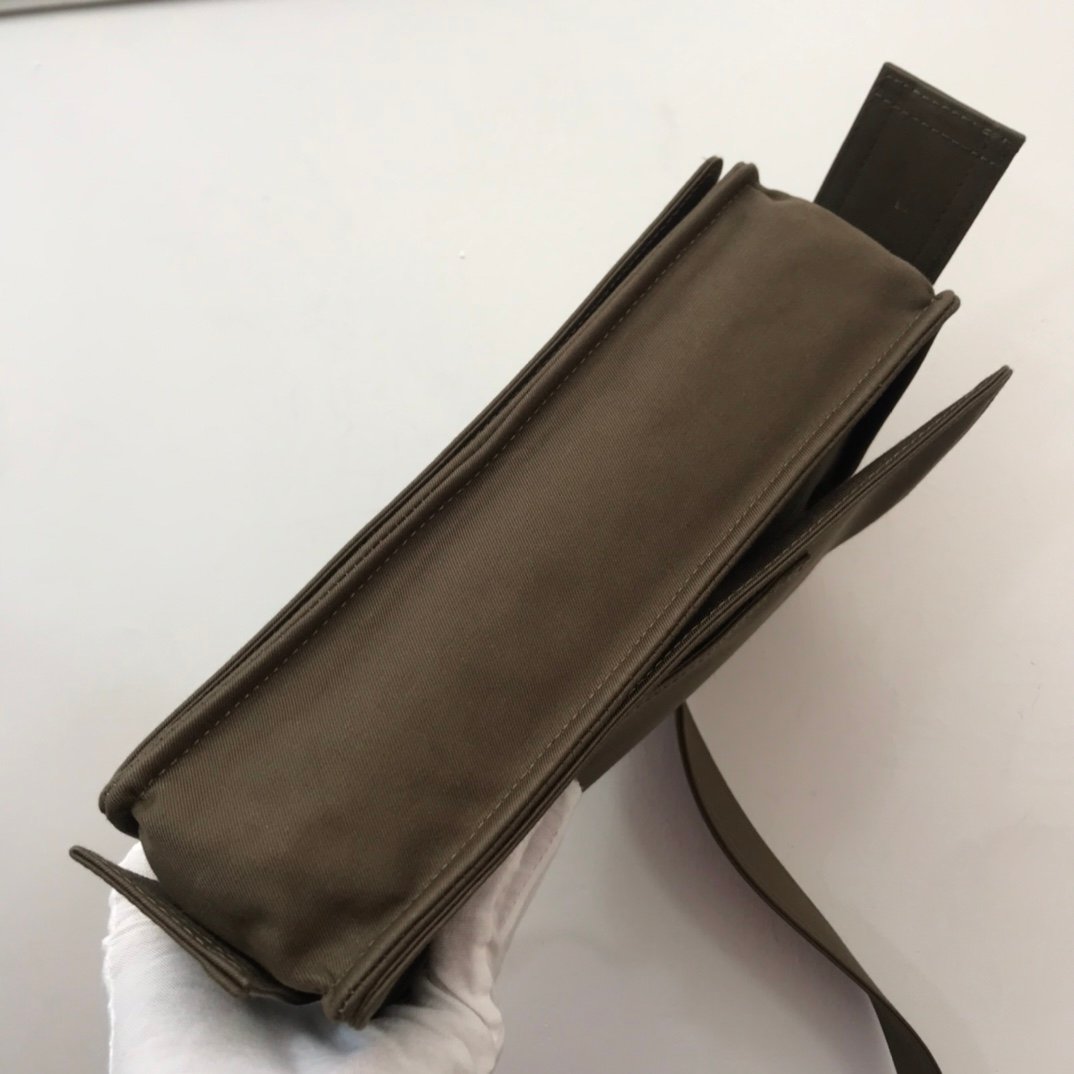 Burberry Bag - Image 7