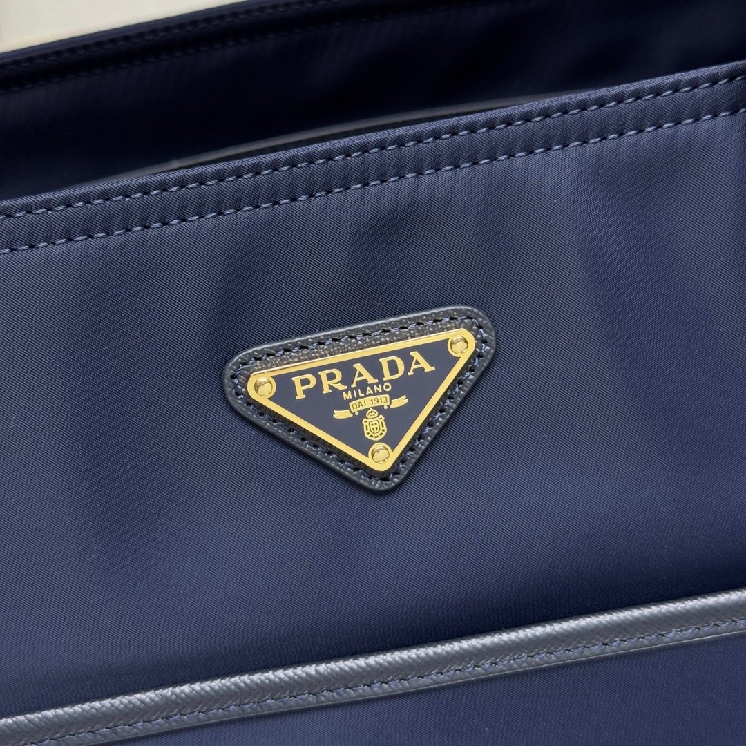 Prada Bag - Image 7