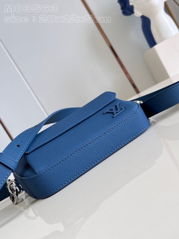 LV M83563 - Image 7