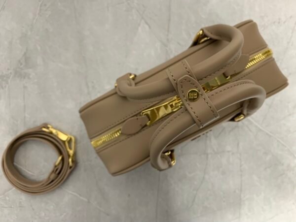 MIU MIU     55BB142 - Image 7