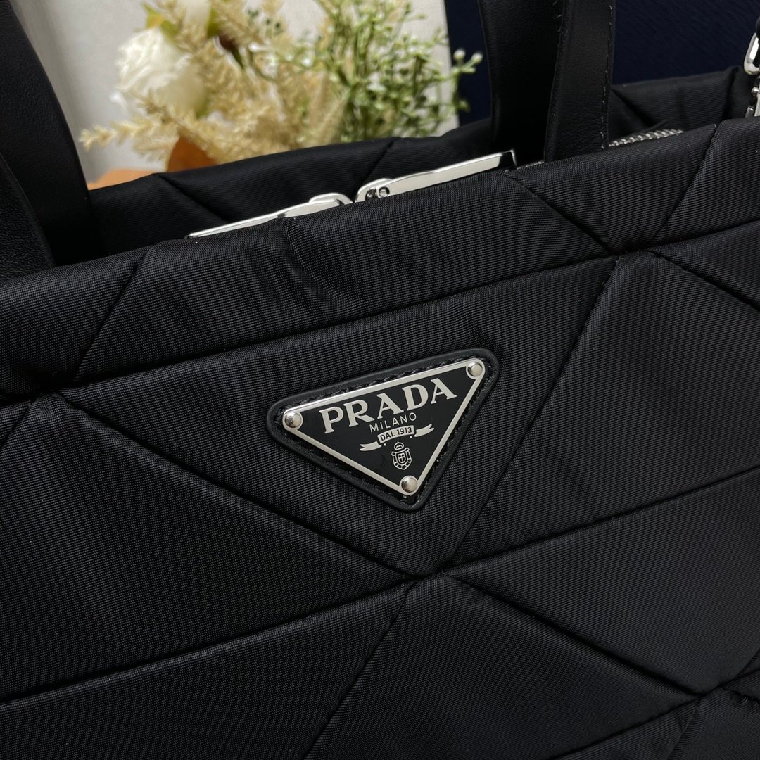 Prada Bag - Image 7