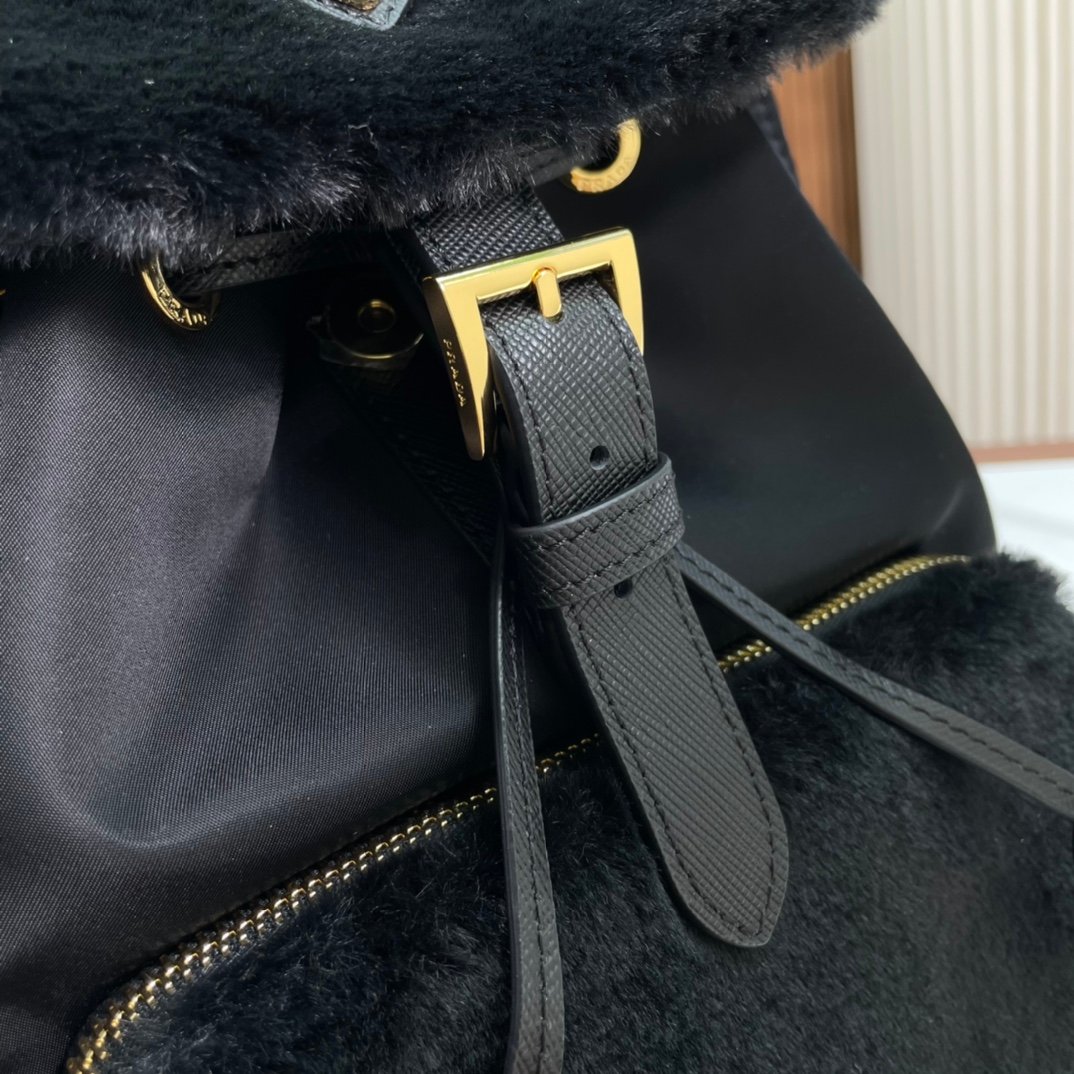 Prada Bag - Image 7