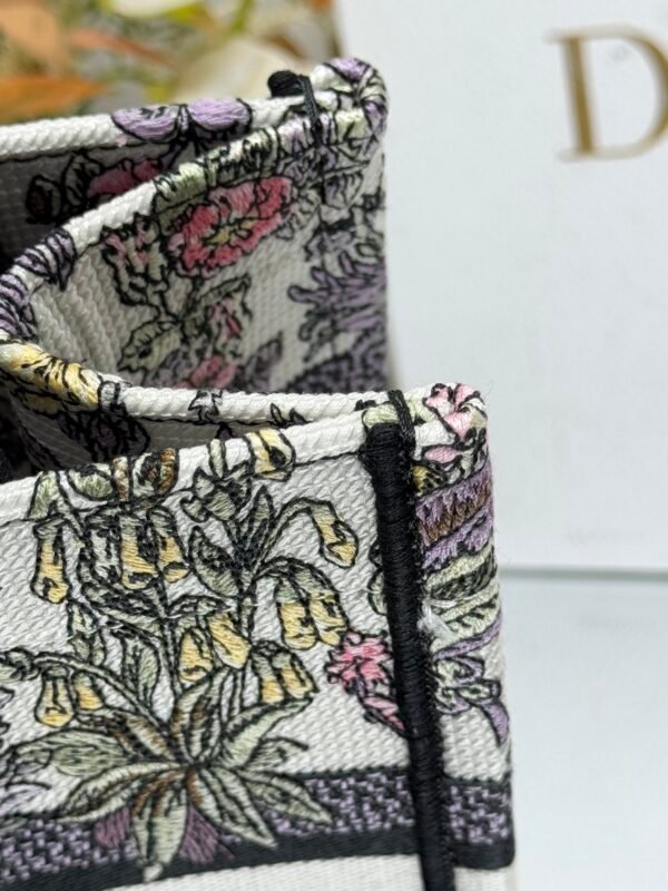 DIOR - Image 7