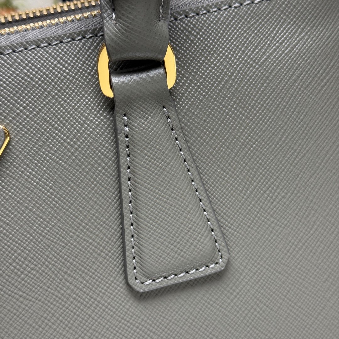 Prada Bag - Image 7