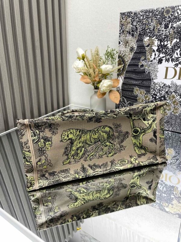 DIOR - Image 6