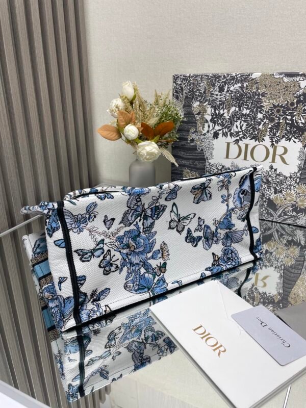 DIOR - Image 7