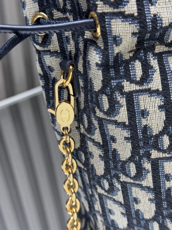 DIOR - Image 7