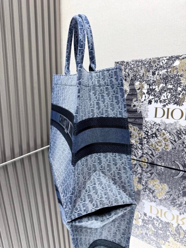 DIOR - Image 7